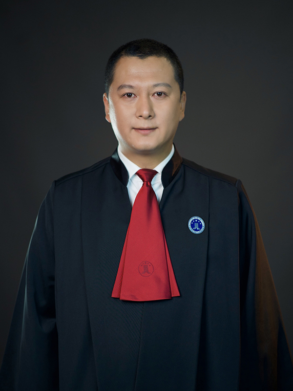 王虹锟律师