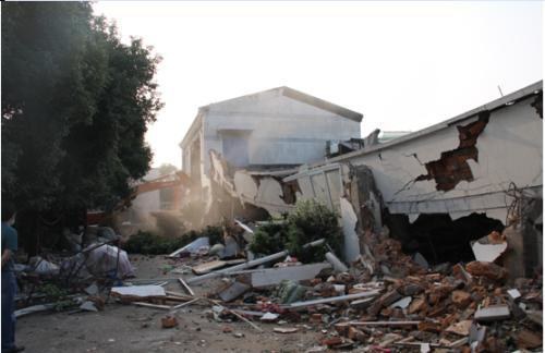 申请房屋拆迁许可证需要提供什么资料？